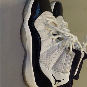 Air Jordan 11
